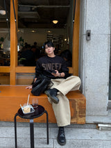 Drop curved dart pants