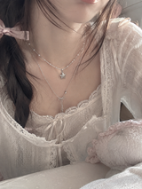 Perl charm necklace