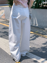 エニーピンタックパンツ