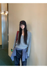 Twisted V-neck long-sleeved knitwear