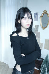 Soft Off-Shoulder Knitwear (2color)
