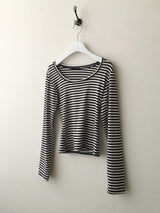 Slim U-neck stripe T