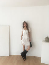 Square puff ribbon blouse