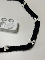 Fuzzy multi-tap_Ribbon_Black (Ivory)