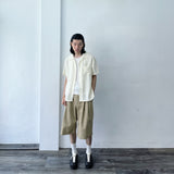 Pleated Silhouette Knee-Length Shorts