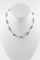 [Sepia] Bloom choker
