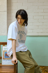スカイブルークラシックビッグロゴクルーネックホワイトショートスリーブTシャツ [Unisex]