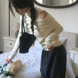 Hotin タートルネックショルダースリットオフショルダーニットウェア
