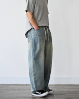 GJ THIN CURVE DENIM PANTS