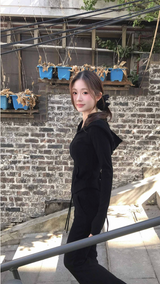 [♡MADE♡] puppy velour back eyelet slim hood zip-up