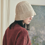 VA Applique Cable Knit Bucket Hat / Beige