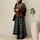 Vient Checkered Flare Banded Waist Long Skirt
