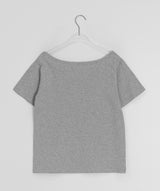 ユリミワンオフショルダールーズフィットTシャツ