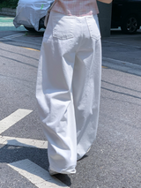 エニーピンタックパンツ