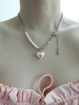 snow heart necklace | 하얀 눈 하트 목걸이