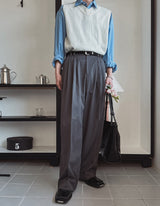 Modern three-tuck wide slacks