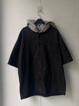 Matching color hooded short sleeved shirt 4C