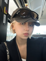 Gia strap cap
