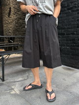 Os crush two-tuck bermuda pants