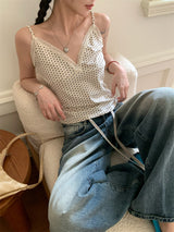 Mini heart V-neck sleeveless tee
