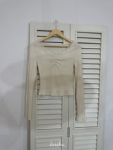 Ivory V-neck Lace Long-sleeved T-shirt