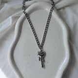 [NMIXX Bae Necklace] メルティングハートサージカルチェーンネックレス