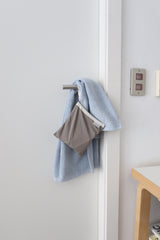 フラットポーチ (cream grey)