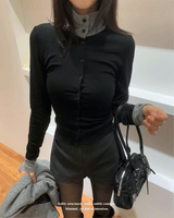 モノハイネックボタンストライプコントラストロングスリーブトップ