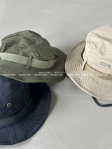 Patch strap safari hat