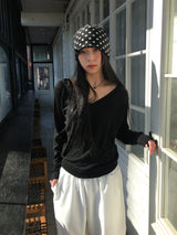 Deep V-neck see-through knit (6c)
