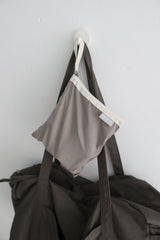 フラットポーチ (cream grey)