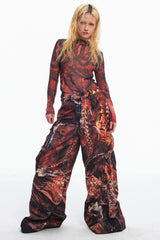 Embryo printe pants with bone texture