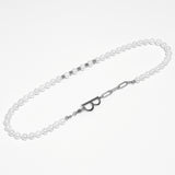 a pearl necklace_CLEF TRIM PEARL NEC