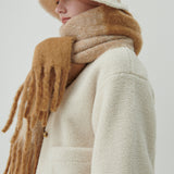 Half&Half Chunky Muffler (Beige & Sand)