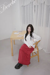 Beagle accentuated shirring frill long-sleeved shirt