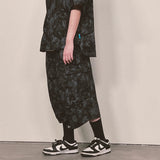 tiedye capri cargo shorts_black
