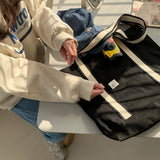 ホワイトオンブラックトートバッグ