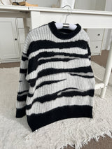 Blush Zebra Loose-Fit Thick Knit (One Color)