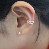 Heart hold earcuff (Matte)