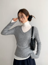 Rage V-neck Sweater Knit T-shirt