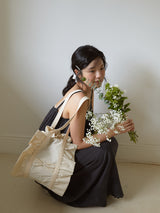 Ruffle drawstring bag_ivory
