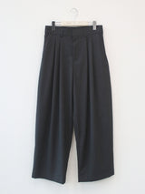 classic two tuck slacks 