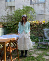 ホホフリルスカート