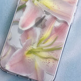 Translucent : night lily