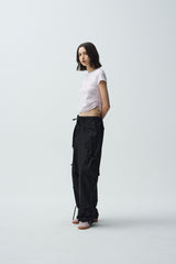 string t (pink)