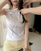 [ vintage + feminine ] ムーンフラワーアンティークリベッドスリーブレストップ
