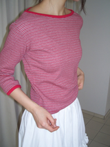 キャロラインTシャツ