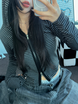 STRIPE SLIN クロップドフーディージップアップ 🤎❤🩶🖤3COLOR
