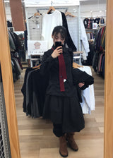 アンバルストラップスカート