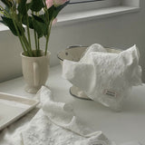 White flower kitchen cloth